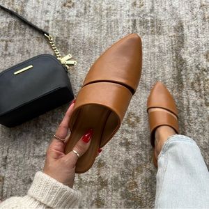 Camel Cut Out Flats